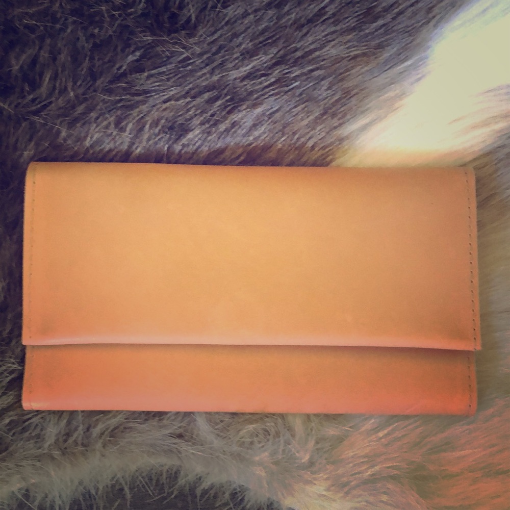 Able woman’s checkbook wallet